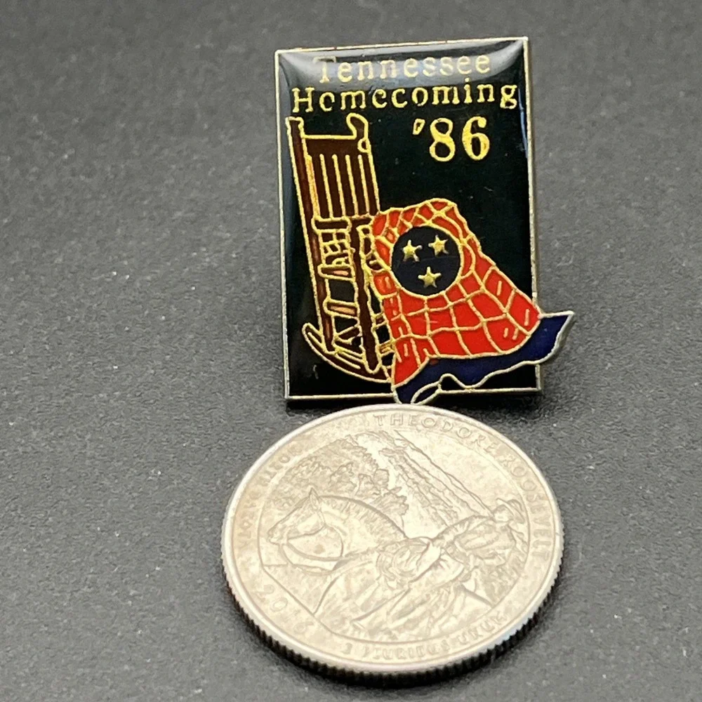 Tennessee Homecoming 1986 Rocking Chair United States‎ Of America Lapel Hat Pin